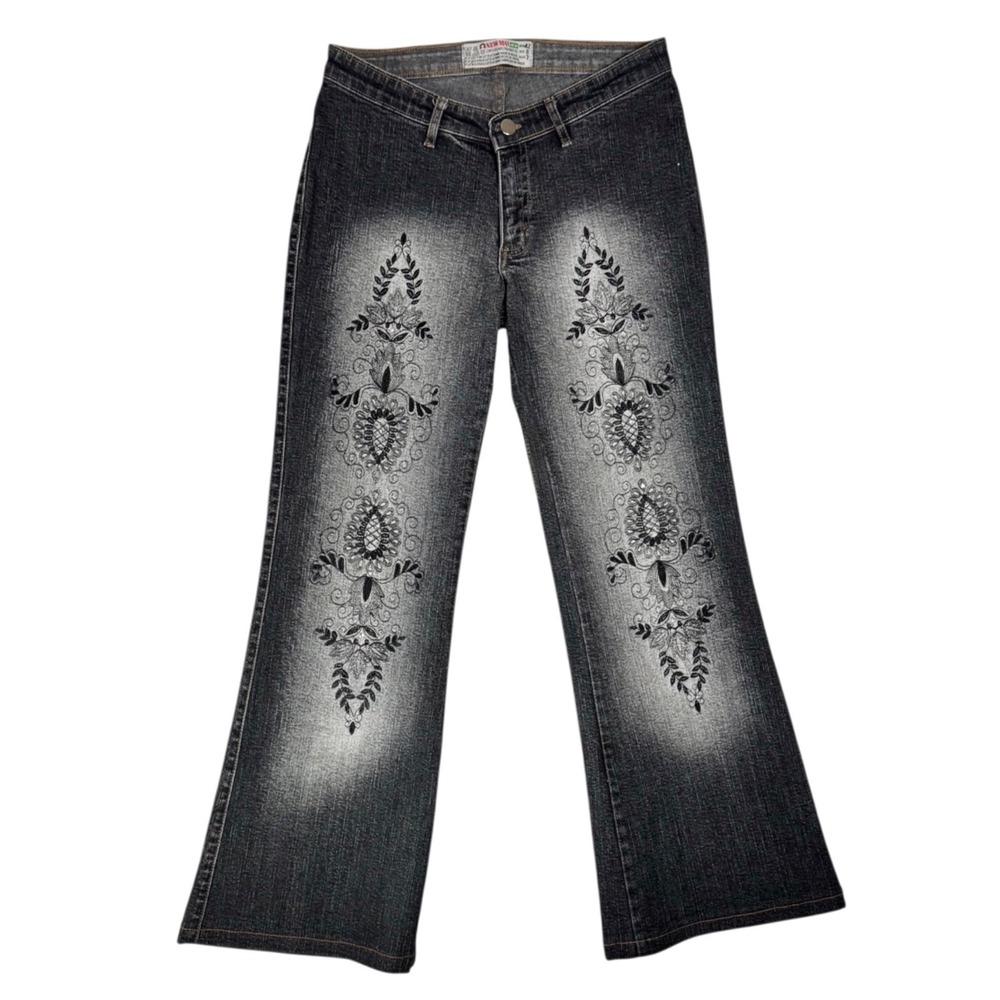 Y2K VTG Embroidered Low Rise Flare Jeans Size 4‎ Streetwear Rave Faded 2000s 90s